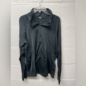 Under Armour Black Long Sleeve Pullover